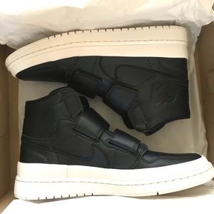 Nike Air Jordan 1 Retro Hi Dble Strp